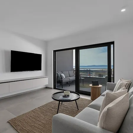 Maba * マカルスカ