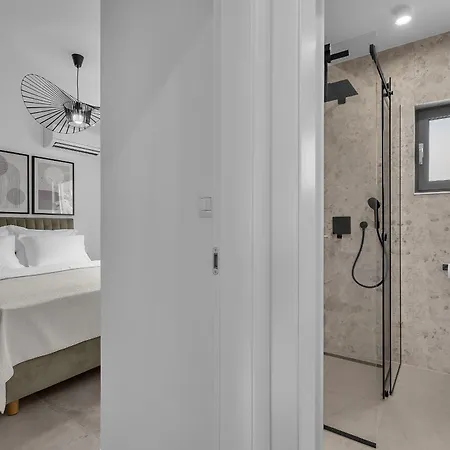 Maba * マカルスカ